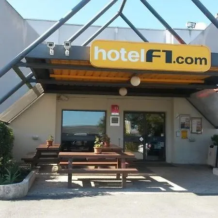Hotel Unisotel Ex F1 Saintes