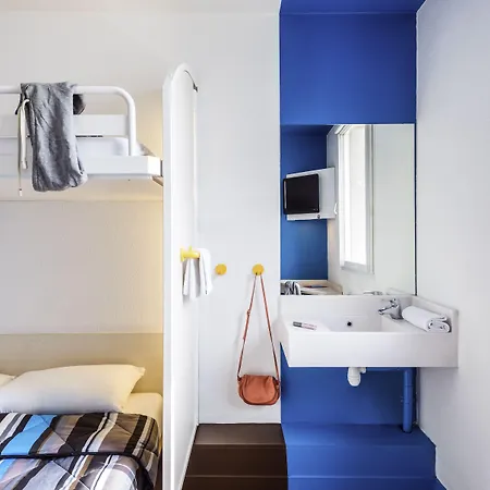 Unisotel Ex F1 Otel 2*