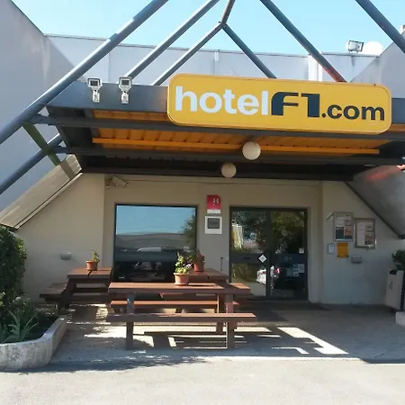 Unisotel Ex F1 생트