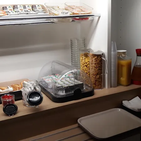 Unisotel Ex F1 Saintes