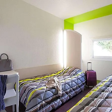 Hotel Unisotel Ex F1 2*