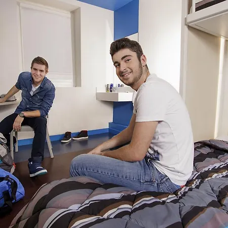 Unisotel Ex F1 2* 생트