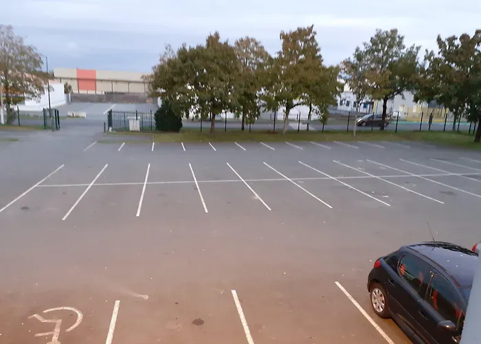 Unisotel Ex F1 Hotel Saintes