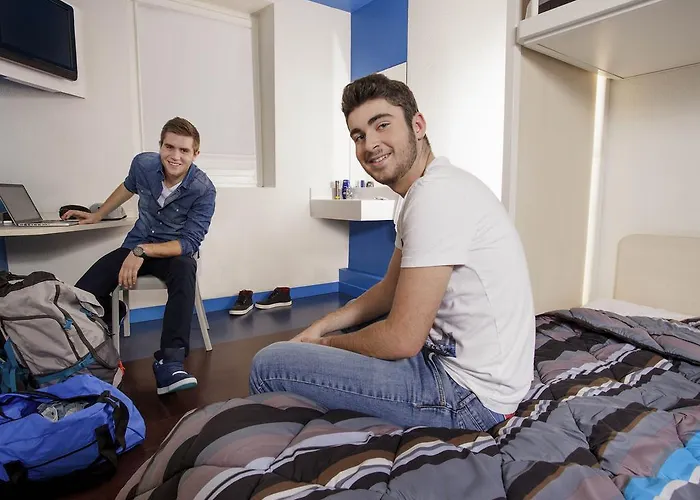 Unisotel Ex F1 2* Saintes